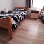 Noah Apartman